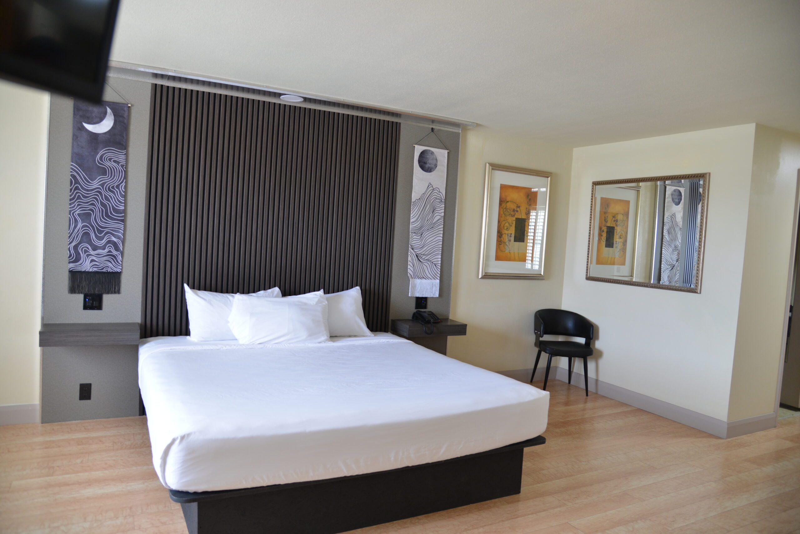 Deluxe King Room accommodation at Greenwell Inn in Price Utah